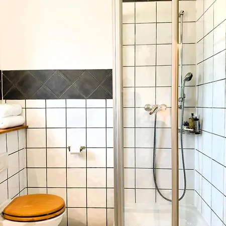 Appartement Ammersee Dahoam - Gartenwohnung Mit 2 Holzterrassen Dießen am Ammersee