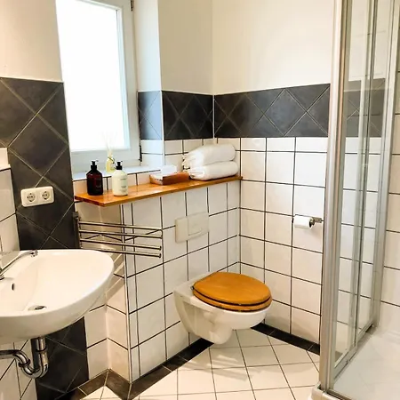Appartement Ammersee Dahoam - Gartenwohnung Mit 2 Holzterrassen Dießen am Ammersee