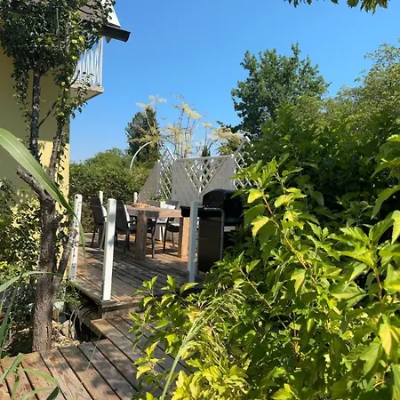 Appartement Ammersee Dahoam - Gartenwohnung Mit 2 Holzterrassen Dießen am Ammersee